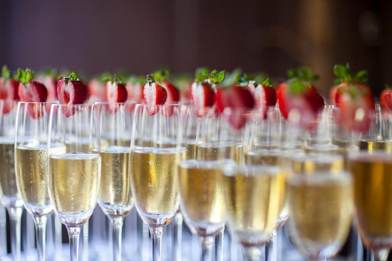 Platinum Palace Boutique Hotel & Spa Wroclaw Ngoại thất bức ảnh Champagne