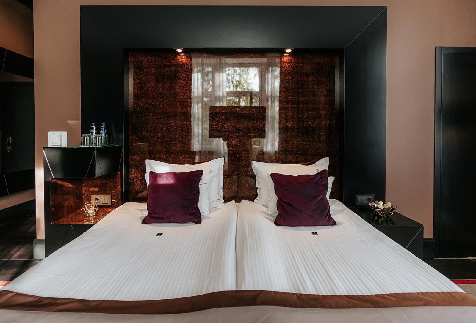 Platinum Palace Boutique Hotel & Spa Wroclaw Ngoại thất bức ảnh A room at the hotel