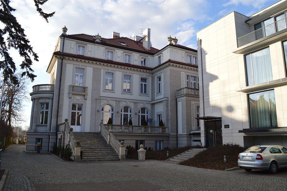 Platinum Palace Boutique Hotel & Spa Wroclaw Ngoại thất bức ảnh The former residence of the German ambassador in Warsaw, now the seat of the Polish Academy of Sciences